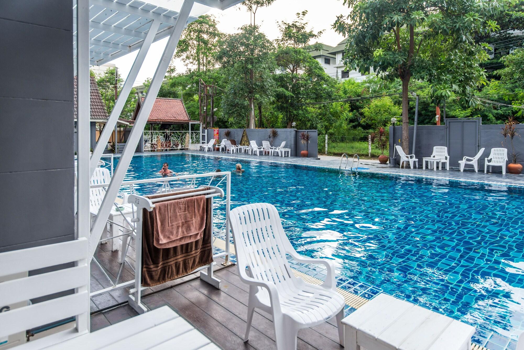 Pk Resort Pattaya Jomtien Beach Exterior photo