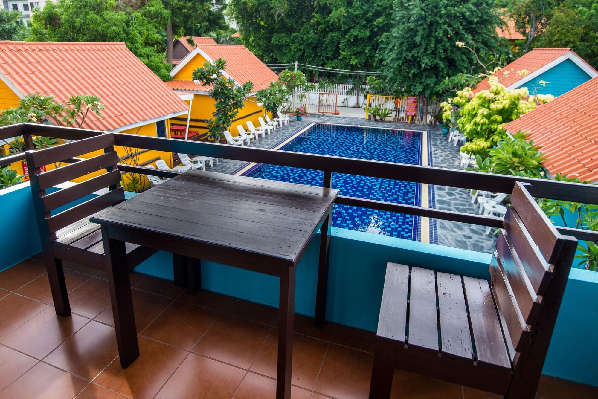 Pk Resort Pattaya Jomtien Beach Exterior photo