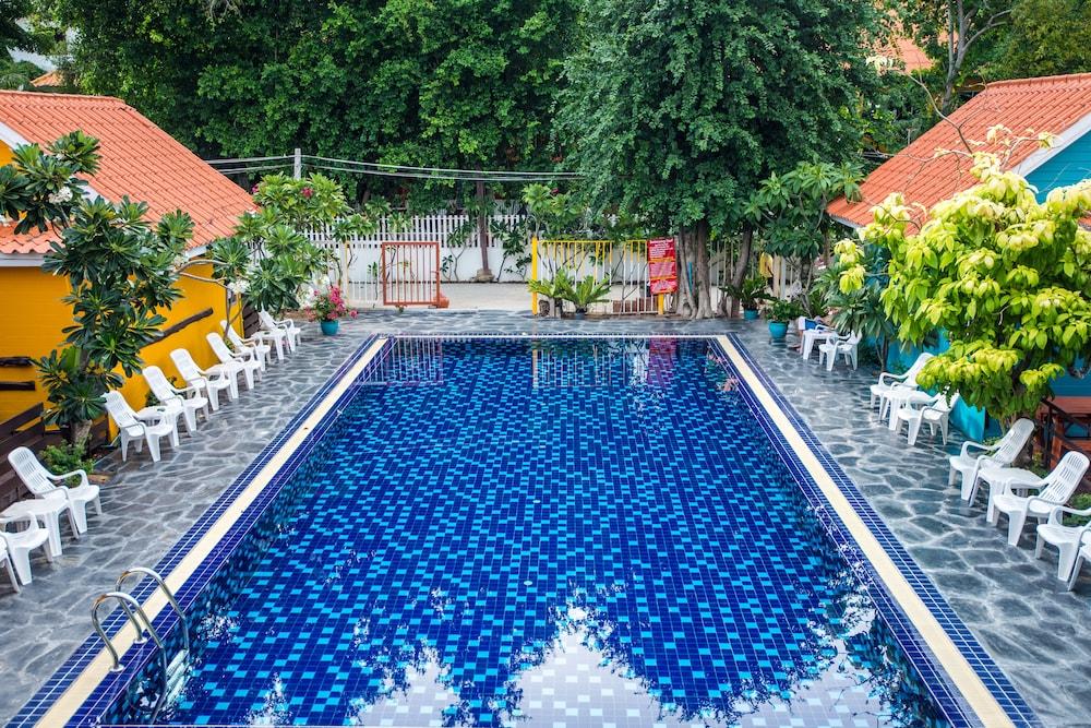 Pk Resort Pattaya Jomtien Beach Exterior photo